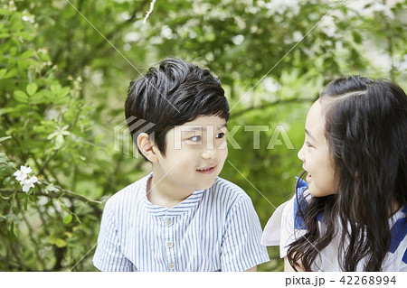 韓国人 子供 公園 42268994
