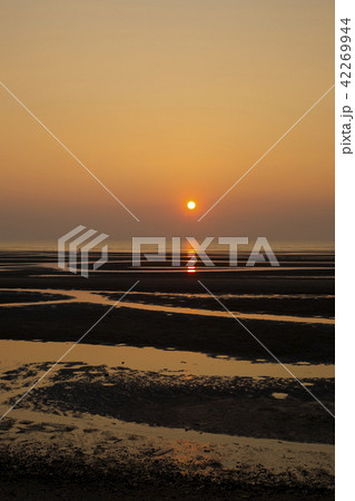 真玉海岸の夕日の写真素材