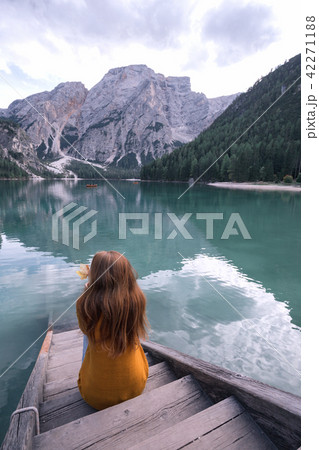 lago di Braies 42271188
