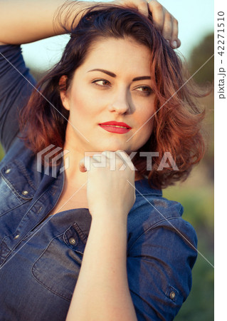 portrait of a happy smiling girl portrait of a happy smiling girl 42271510