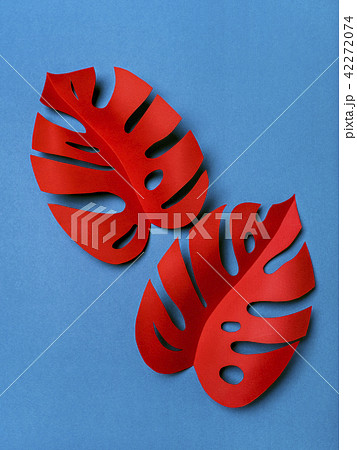 Bright red paper leaves. 42272074