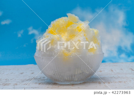 アジアのかき氷 Shaved ice that Asian fruit アジアのかき氷 Shaved ice that Asian fruit 42273963