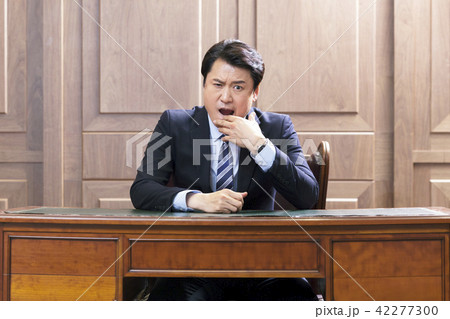 ビジネスマン 社長 男 42277300