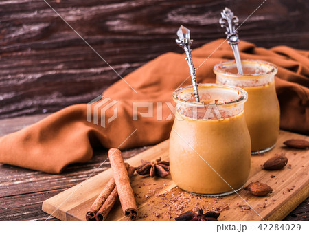 Toffee caramel dessert in jar 42284029