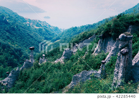 Beautiful view of Iseo Lake and the pyramids of Zone. Beautiful view of Iseo Lake and the pyramids of Zone. 42285440