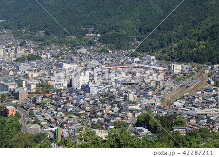 三好市池田町の中心市街地（JR阿波池田駅・三好市役所） 42287211