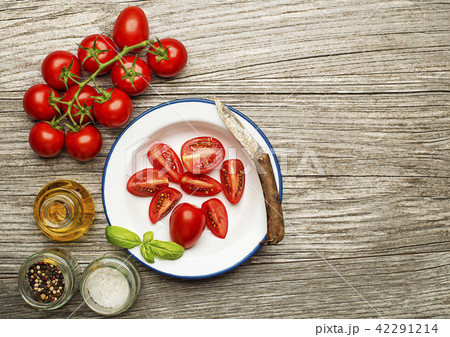 Tomatoes Tomatoes 42291214