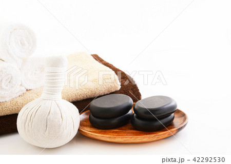 ホットストーンとハーブボール 42292530