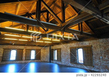 6月　本庄33旧本庄商業銀行煉瓦倉庫･繭の倉庫･ｷﾝｸﾞﾎﾟｽﾄﾄﾗｽ 42293240