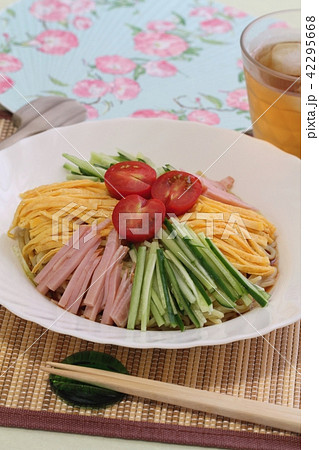 冷やし中華 42295668