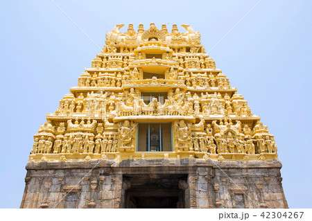 East Gopuram at the entrance, Chennakesava temple 42304267