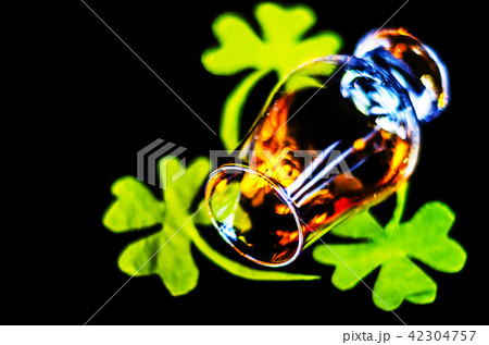 Single malt whisky in a glass of tasting Single malt whisky in a glass of tasting 42304757