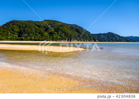 Abel Tasman National Park, New Zealand Abel Tasman National Park, New Zealand 42304836