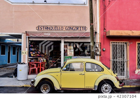 とある路地の一角 とある路地の一角 42307104