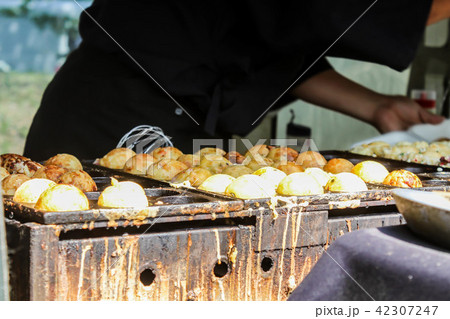 Process of Cooking Takoyaki on hot pan Famous food Process of Cooking Takoyaki on hot pan Famous food 42307247