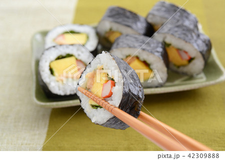 美味しそうなお寿司 42309888