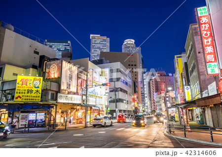 名古屋駅裏界隈 椿神社前交差点から名古屋駅の高層ビル群を望む HDR 名古屋駅裏界隈 椿神社前交差点から名古屋駅の高層ビル群を望む HDR 42314606