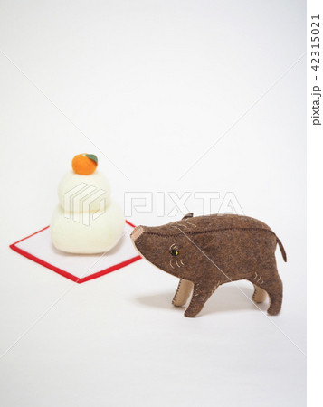 フェルト作品　猪と鏡餅 42315021