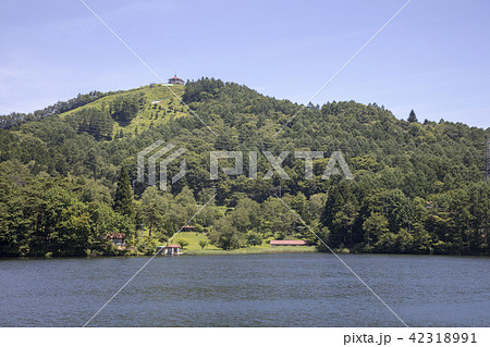 長野県麻績村 聖湖と三峯山 長野県麻績村 聖湖と三峯山 42318991
