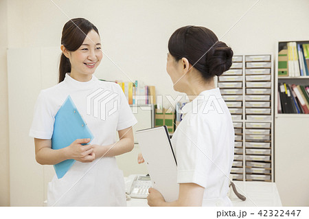 看護師 看護師 42322447