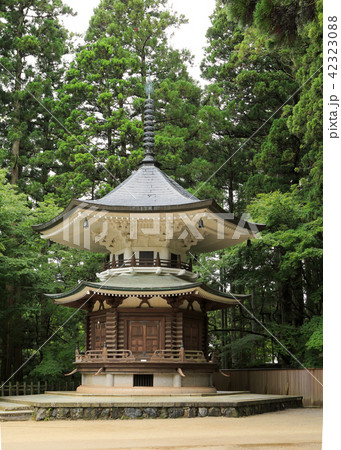 壇上伽藍＿六角経蔵 42323088