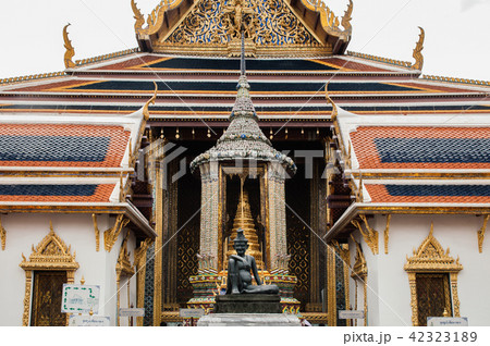 Facade of Wat Phra Kaew - Emerald Buddha Temple Facade of Wat Phra Kaew - Emerald Buddha Temple 42323189