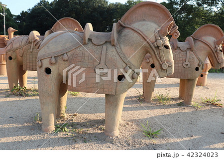 今城塚古墳の埴輪（レプリカ） 42324023