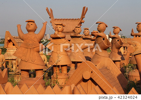 今城塚古墳の埴輪（レプリカ） 42324024