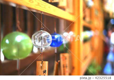 綺麗な風鈴 42325518