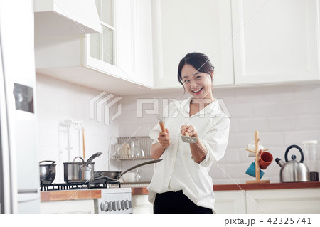韓国人 女性 女 42325741