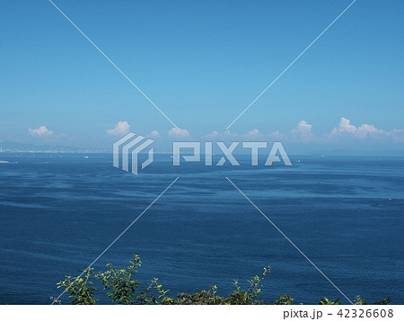 夏の播磨灘 万葉岬からの播磨灘の眺望 夏の播磨灘 万葉岬からの播磨灘の眺望 42326608