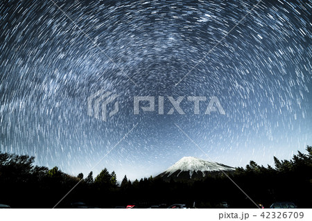 西臼塚駐車場からの富士山　日周運動 42326709