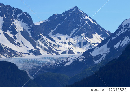 アラスカ氷河クルーズからの景色(雪山) アラスカ氷河クルーズからの景色(雪山) 42332322