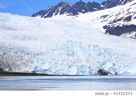 アラスカ氷河クルーズからの景色（氷河） 42332353