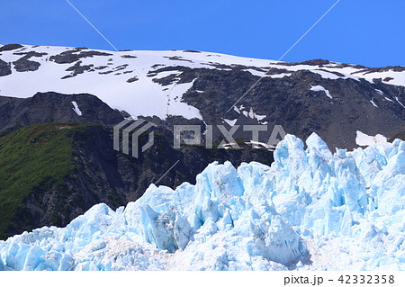 アラスカ氷河クルーズからの景色(氷河) アラスカ氷河クルーズからの景色(氷河) 42332358