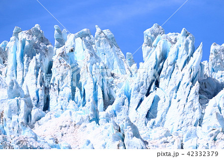 アラスカ氷河クルーズからの景色(氷河) アラスカ氷河クルーズからの景色(氷河) 42332379