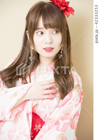 浴衣の女性 42333253