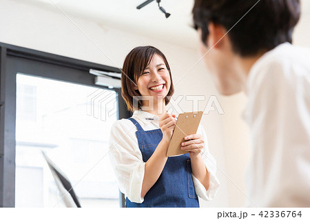 カフェ アルバイトスタッフ カフェ アルバイトスタッフ 42336764