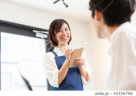 カフェ アルバイトスタッフ カフェ アルバイトスタッフ 42336768