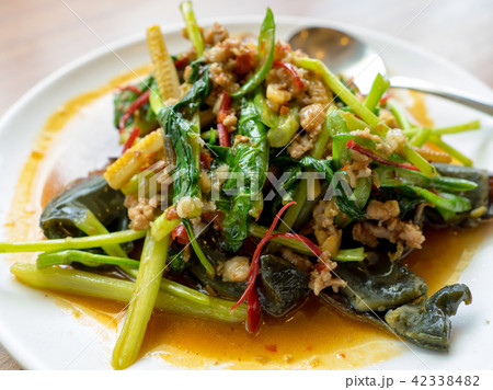Stir-fried basil leave with minced pork Stir-fried basil leave with minced pork 42338482