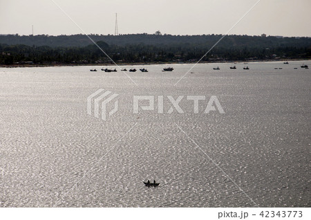 Fishing boat at Trinco Sri Lanka Fishing boat at Trinco Sri Lanka 42343773