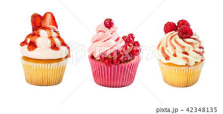 Set of cupcakes  42348135