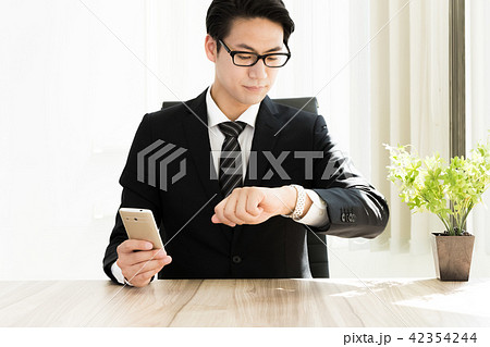 ビジネスマン ビジネスマン 42354244