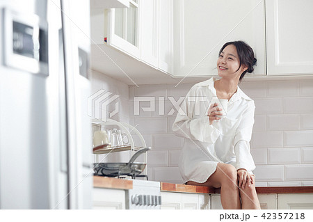 韓国人 女性 女 42357218