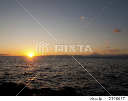 江ノ島　稚児ヶ淵の夕景 42366027