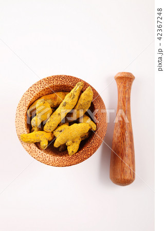 dry turmeric root dry turmeric root 42367248