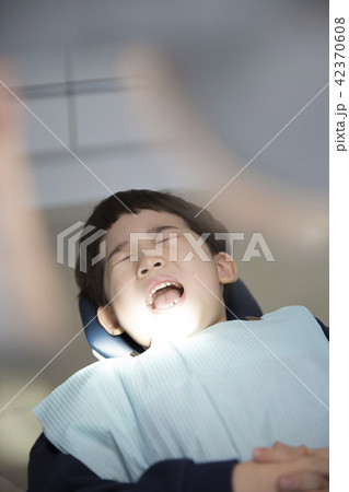 男 男性 男の子 42370608