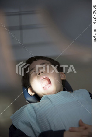 男 男性 男の子 42370609