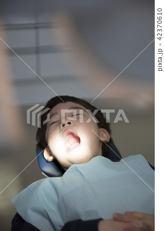 男 男性 男の子 42370610