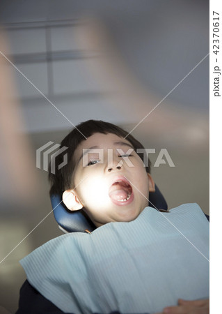 男 男性 男の子 42370617